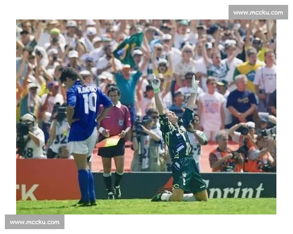 巴乔忧郁的眼神里藏着足球史上最漫长的孤独与不灭荣光传奇瞬间